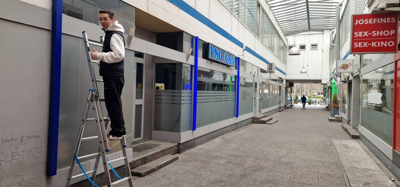 Wandbeschriftung – Manolo Werbung Offenbach